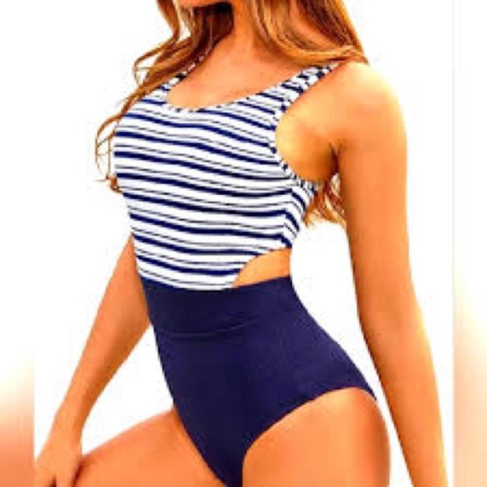 NWOT Mollybell Striped Racerback One Piece Swimsuit size small